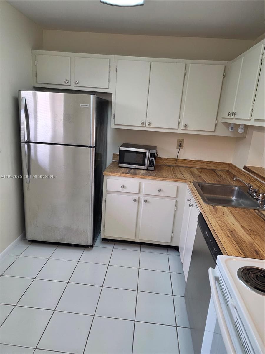 8005 SW 107th Ave # 309, Miami FL 33173 photo 5