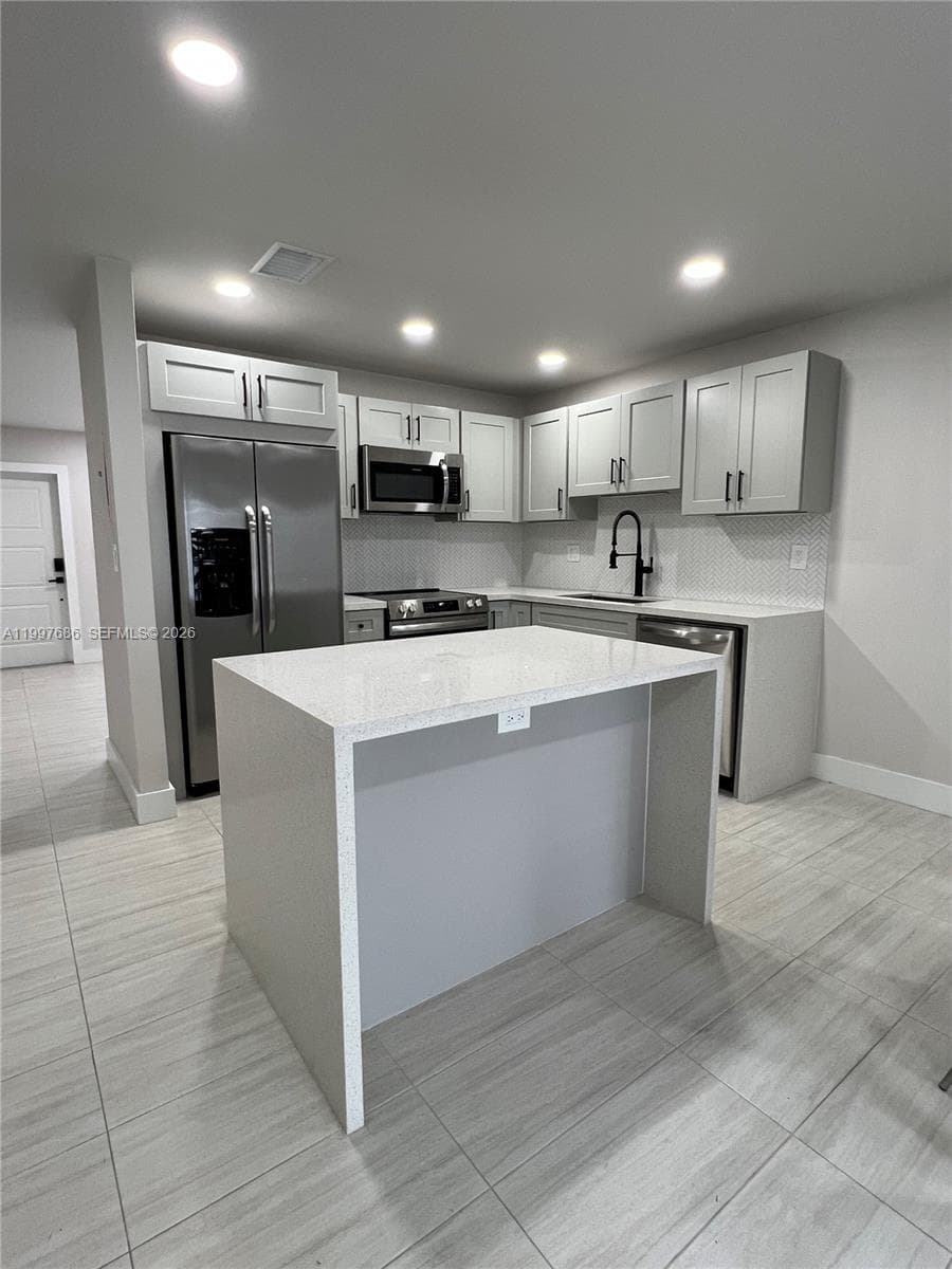 3826 SW 107th Ave # 2-2, Miami FL 33165 photo 2