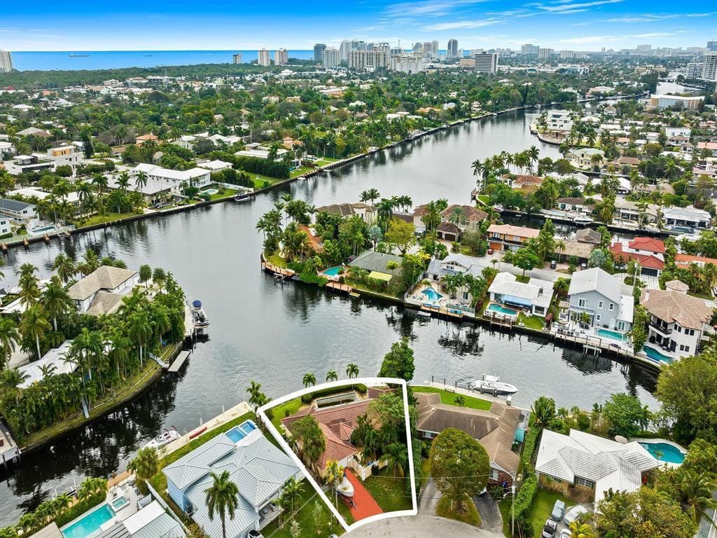 2212 NE 17th Place, Fort Lauderdale FL 33305 photo 3