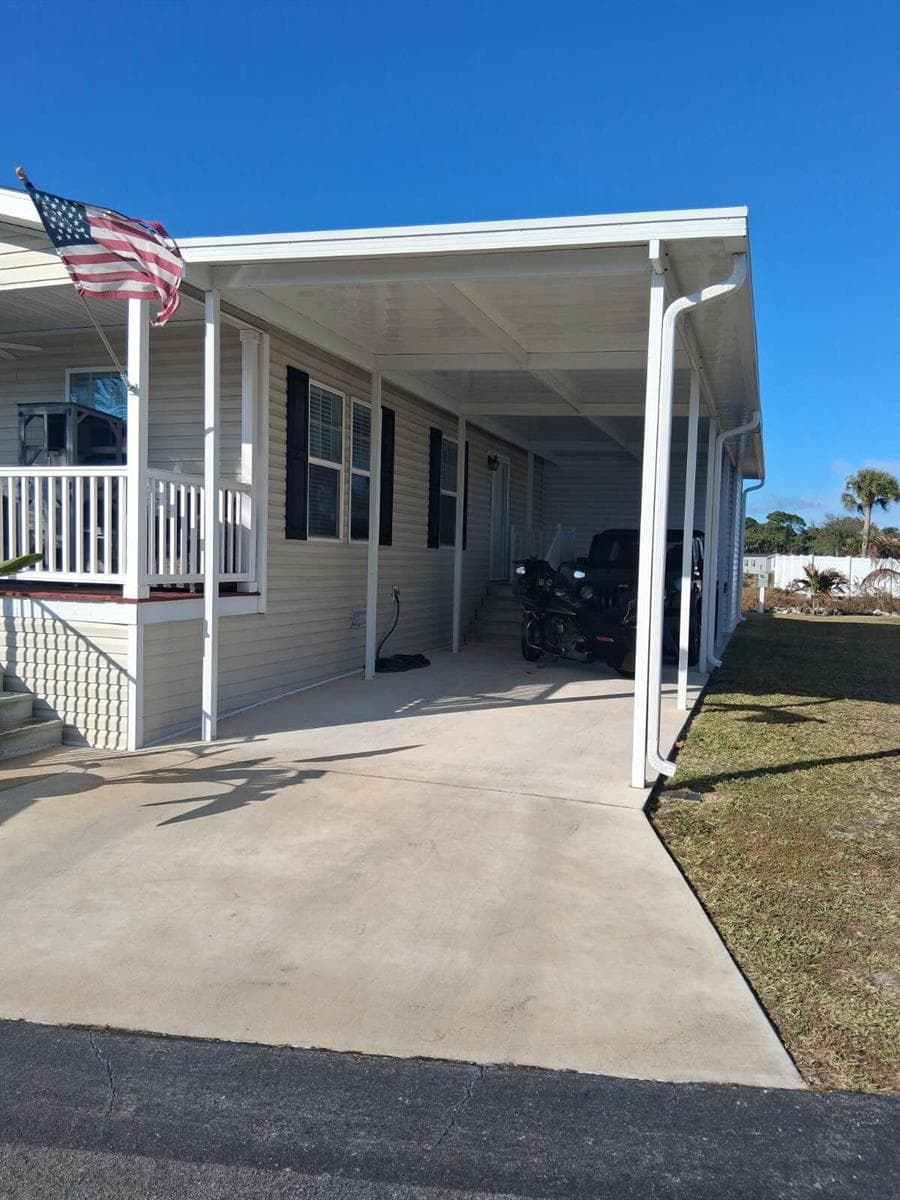 356 Mockingbird Avenue, Fort Pierce FL 34982 photo 2