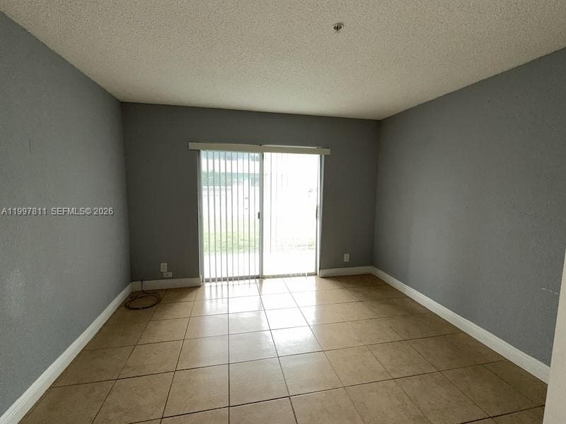 4251 NW 5th St # 108, Plantation FL 33317