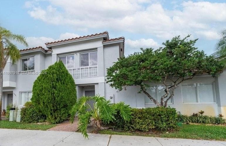 20861 NW 4th St, Pembroke Pines FL 33029