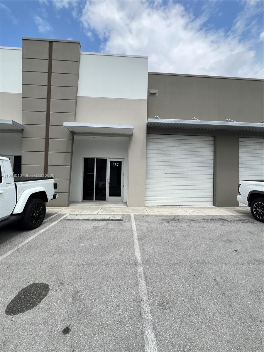 10890 NW 17th St # 137, Sweetwater FL 33172 photo 2