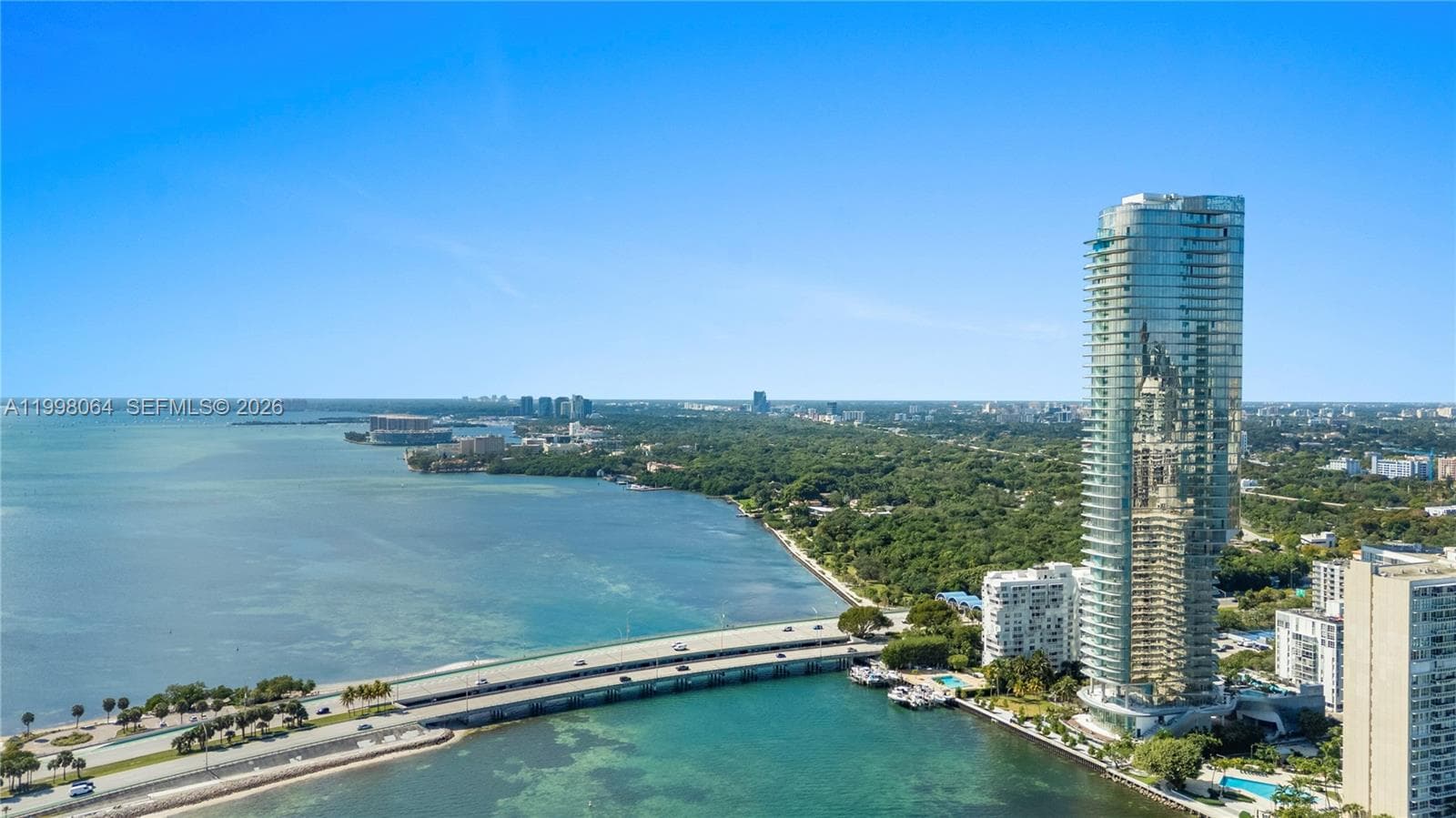 175 SE 25 Rd # 2003, Miami FL 33129 photo 4