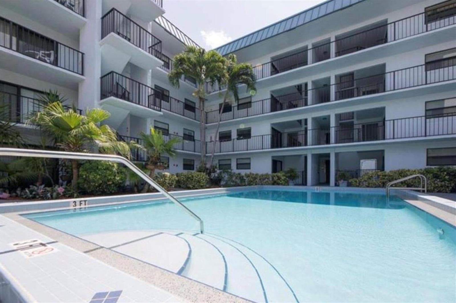 1975 SE 3rd Street # 403, Deerfield Beach FL 33441
