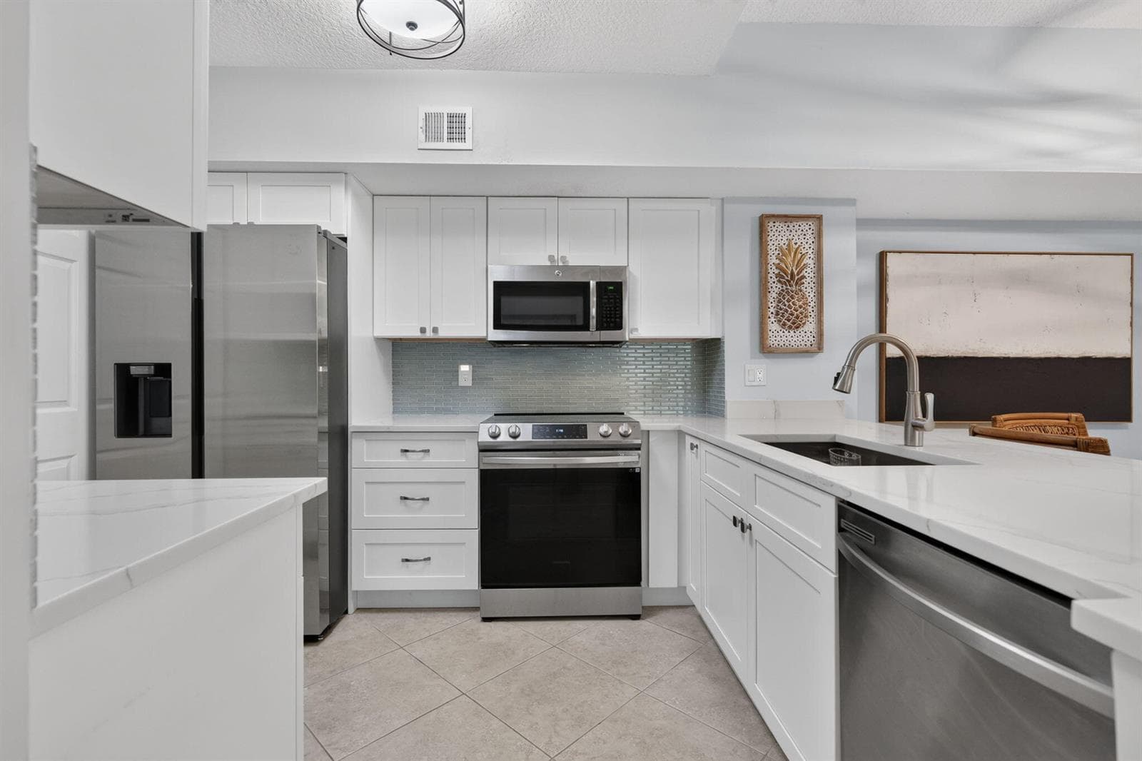236 Village Boulevard, Tequesta FL 33469 photo 4
