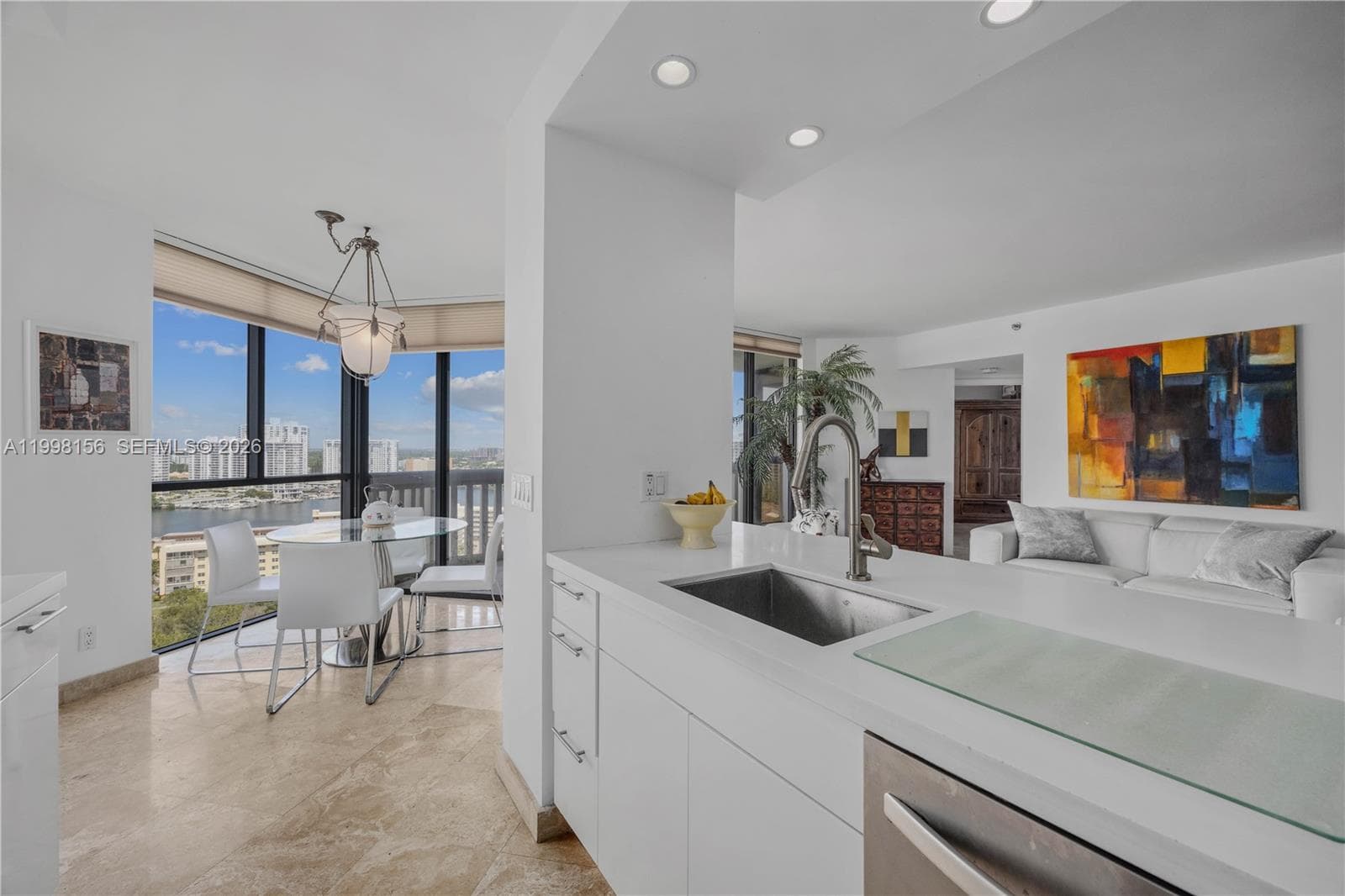 1000 W Island Blvd # 1910, Aventura FL 33160 photo 5