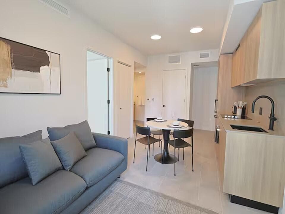 121 NE 5th Street # 1506, Miami FL 33132 photo 3