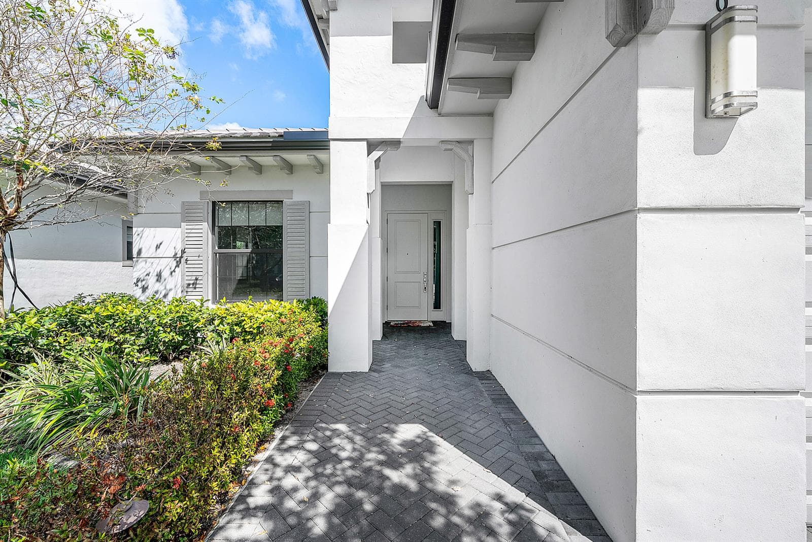 3069 Safflower Circle, West Palm Beach FL 33401 photo 2
