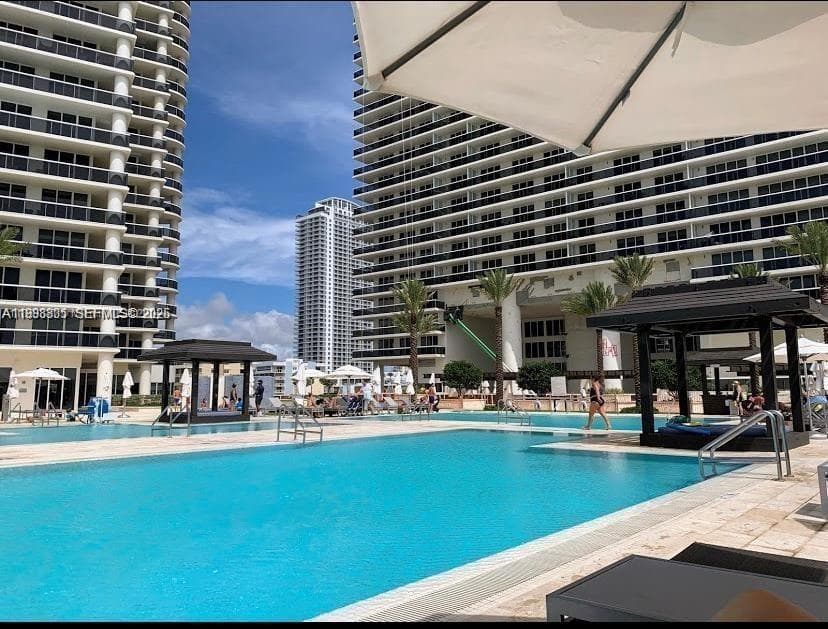1830 S Ocean Dr # 2011, Hallandale Beach FL 33009