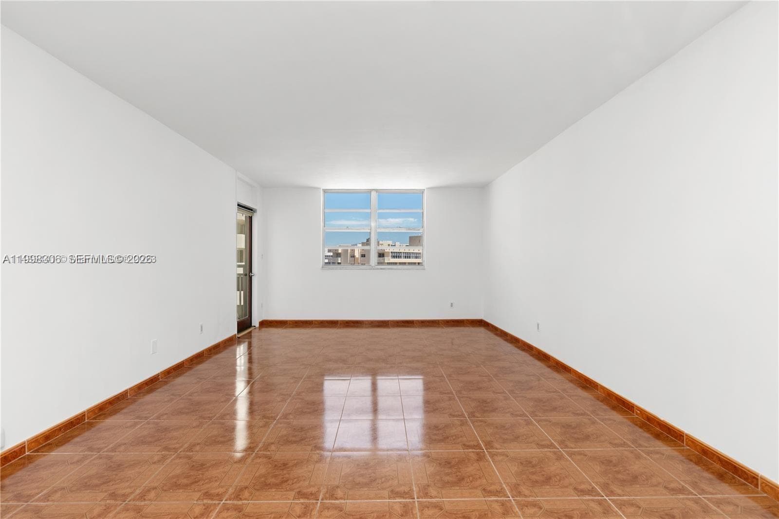 1849 S Ocean Dr # 1103, Hallandale Beach FL 33009 photo 3