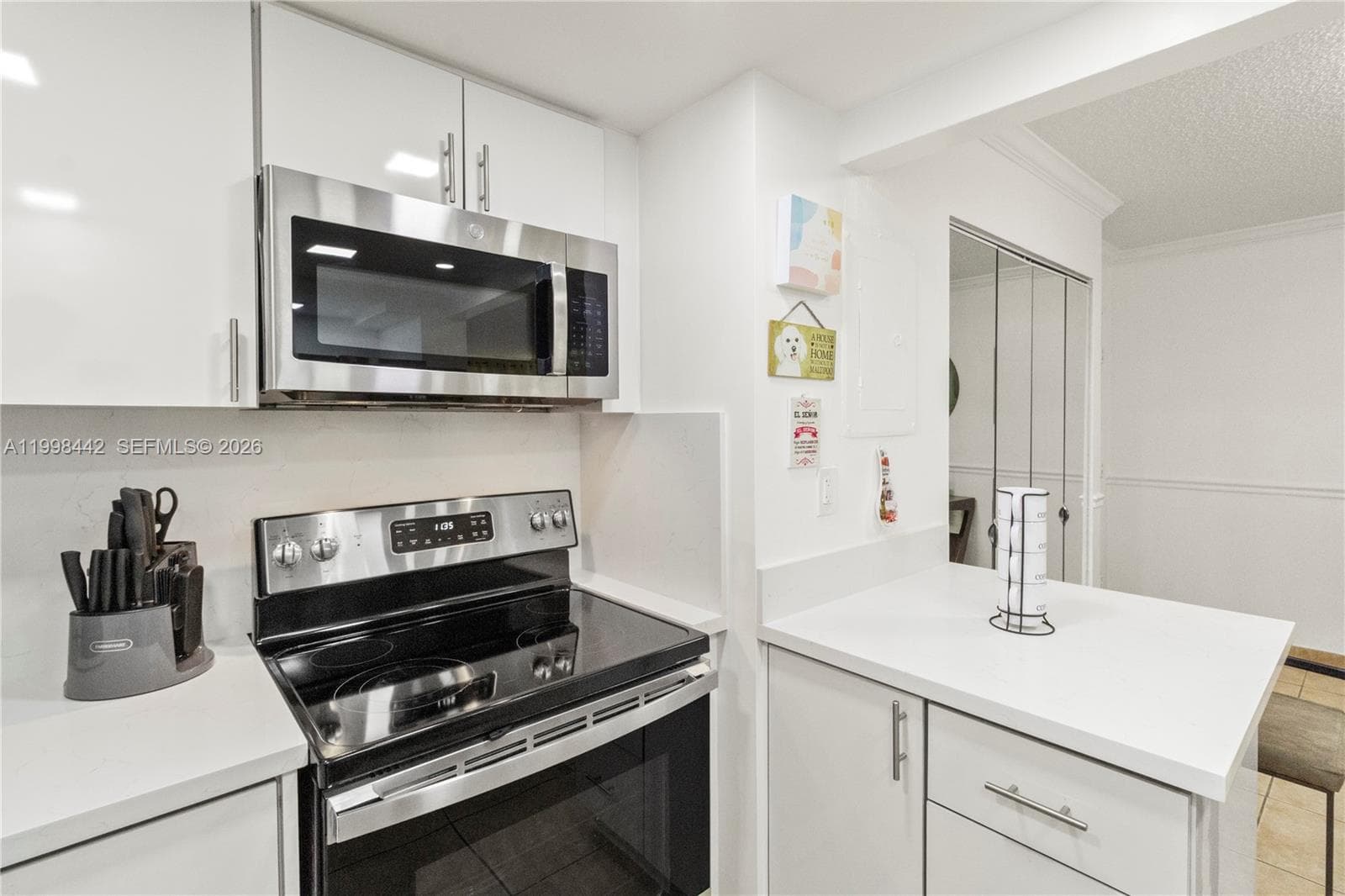 840 NW 87th Ave # 405, Miami FL 33172 photo 4