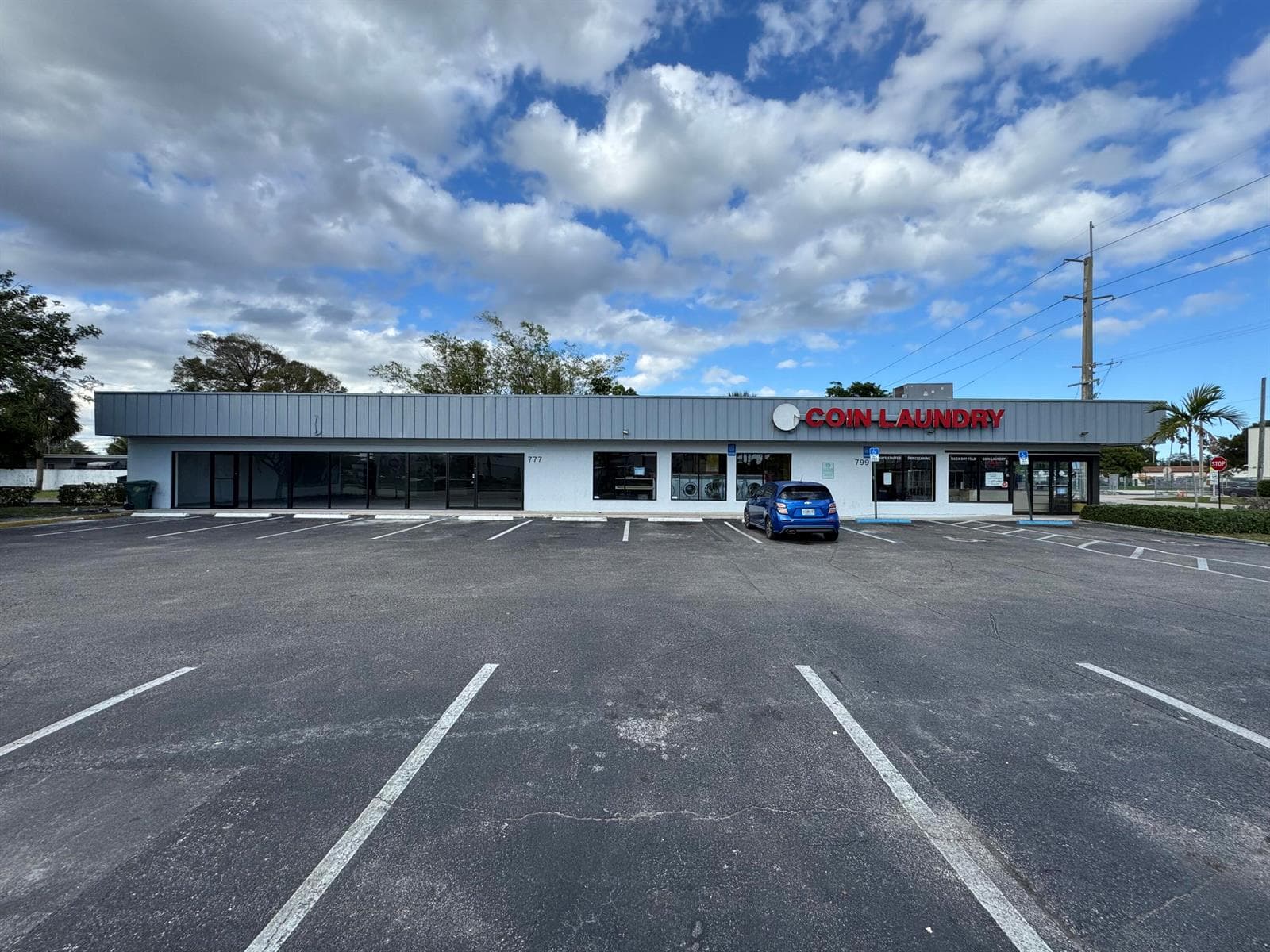 777 E Oakland Park Boulevard, Oakland Park FL 33334 photo 3