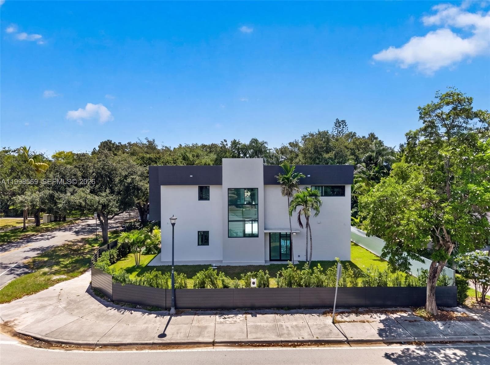 9833 N Miami Ave, Miami Shores FL 33150 photo 2