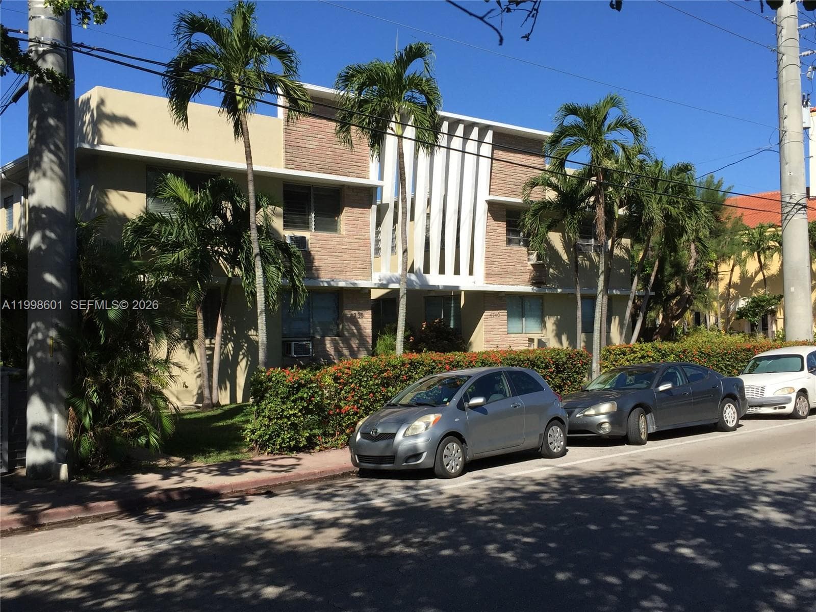 4740 Pine Tree Dr # 26, Miami Beach FL 33140