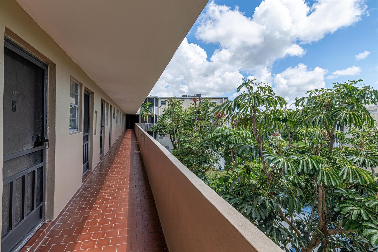 1660 NE 191st Street Unit 311, Miami FL 33179 photo 4