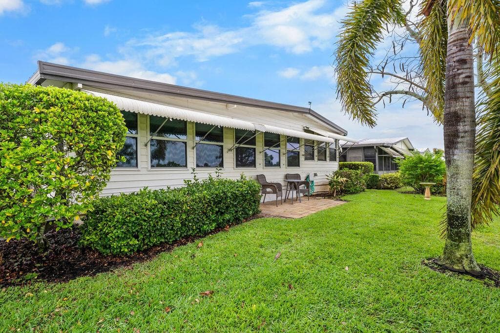 7894 SE Saratoga Drive E, Hobe Sound FL 33455 photo 5