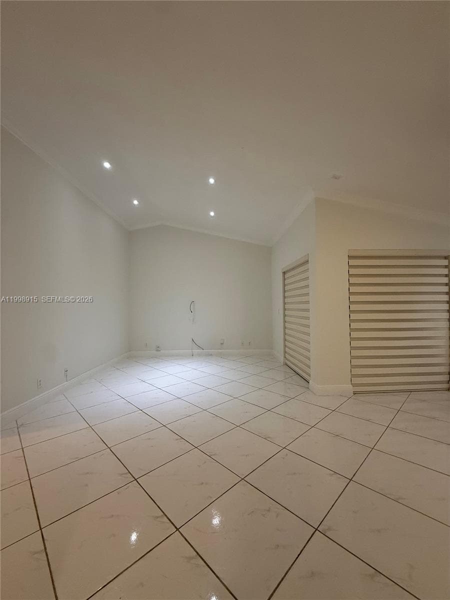 17268 NW 60th Ct, Hialeah FL 33015 photo 5