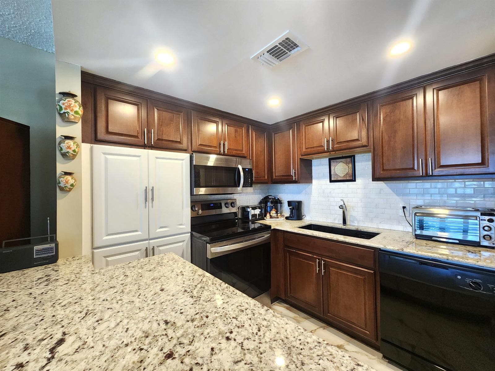 1012 Ellesmere A # 1012, Deerfield Beach FL 33442 photo 2
