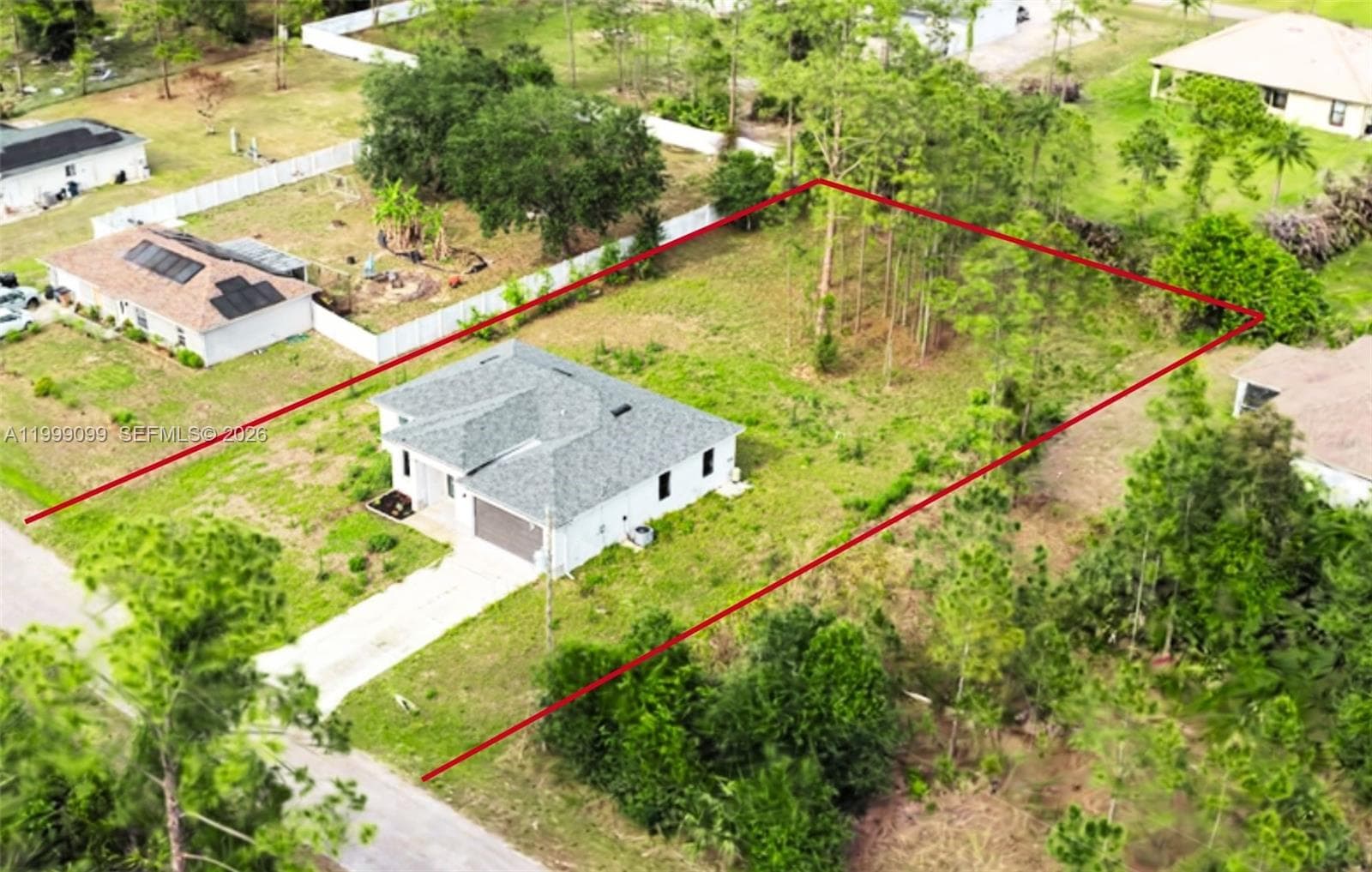 902 MAGNOLIA AVE, Lehigh Acres FL 33972 photo 4