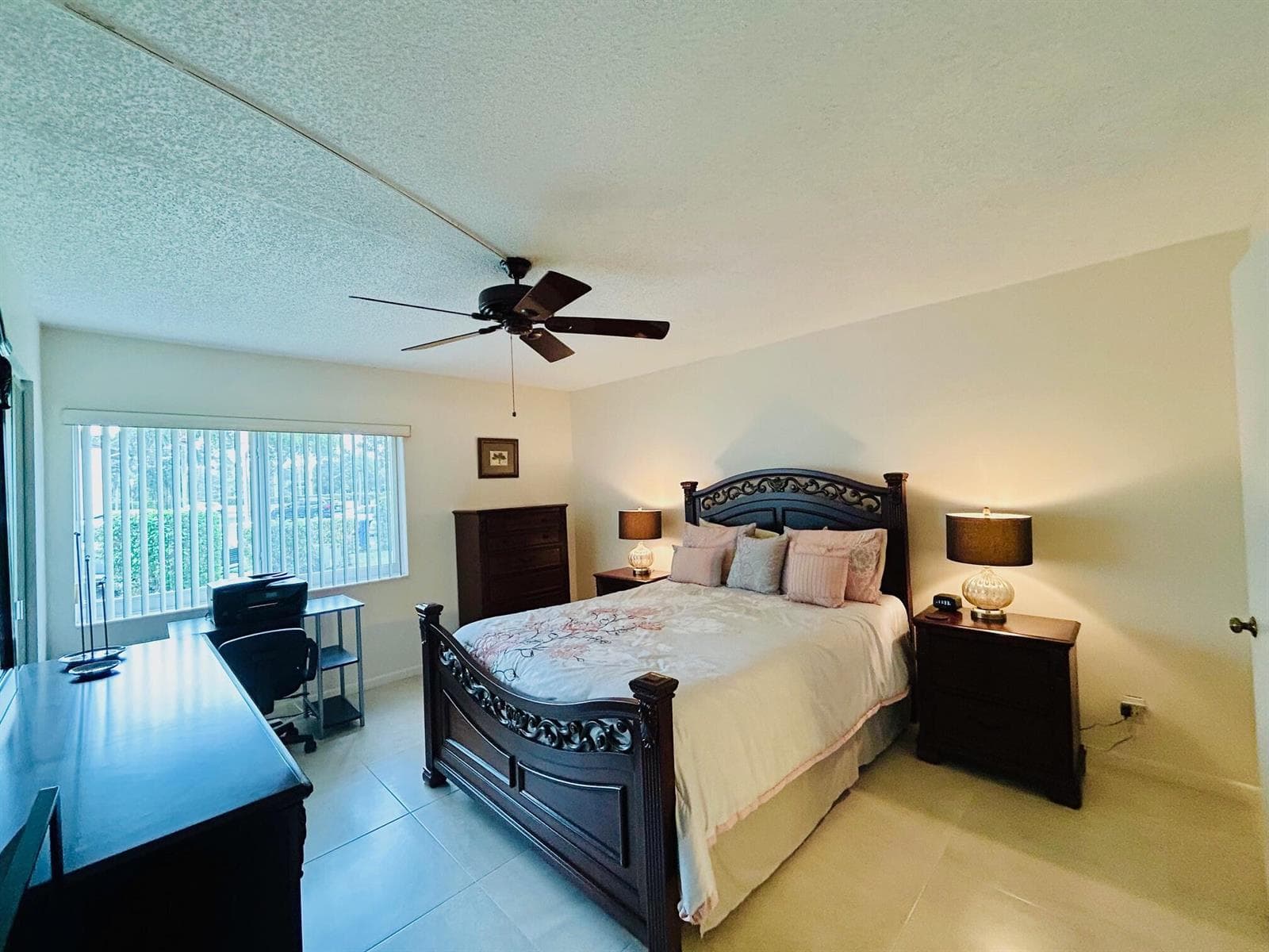 140 Lake Pine Circle # 1, FL 33463 photo 3