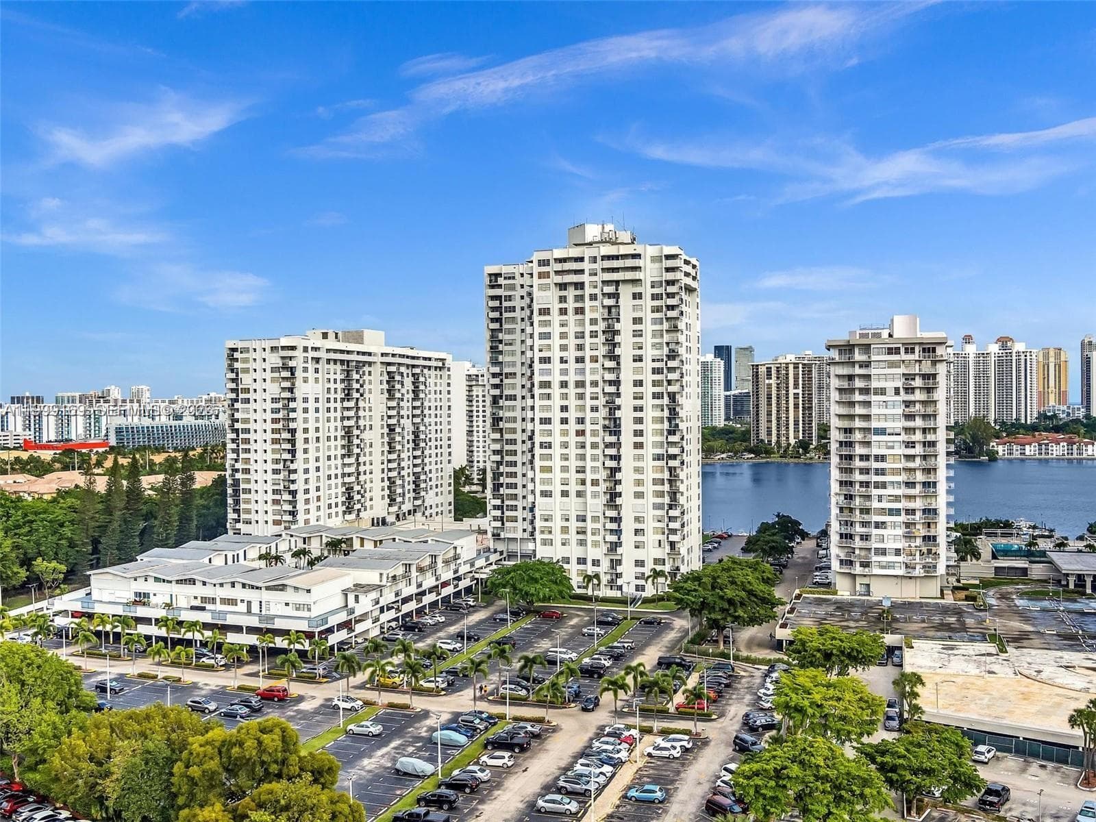 2780 NE 183rd St # 1802, Aventura FL 33160 photo 2
