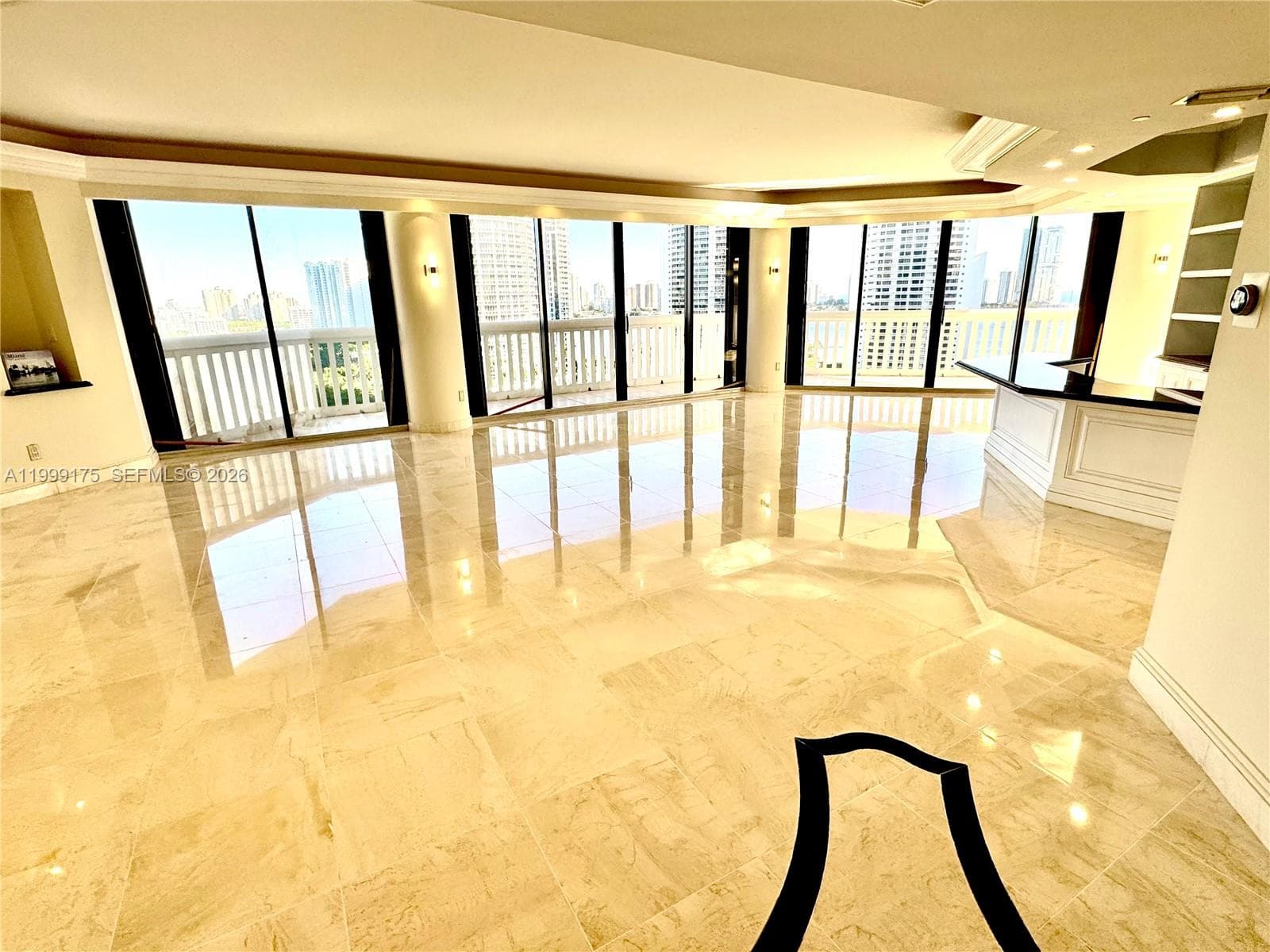 2000 Island Blvd # 1801, Aventura FL 33160 photo 5