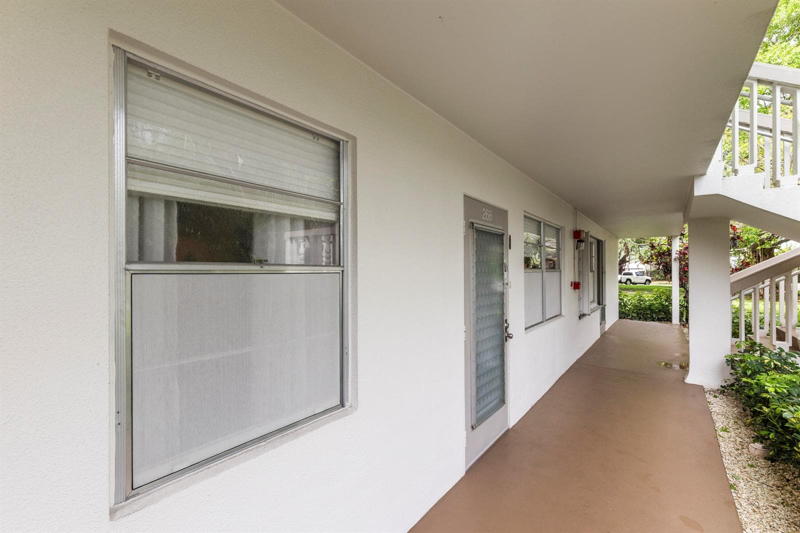 266 Ventnor S, Deerfield Beach FL 33442 photo 2