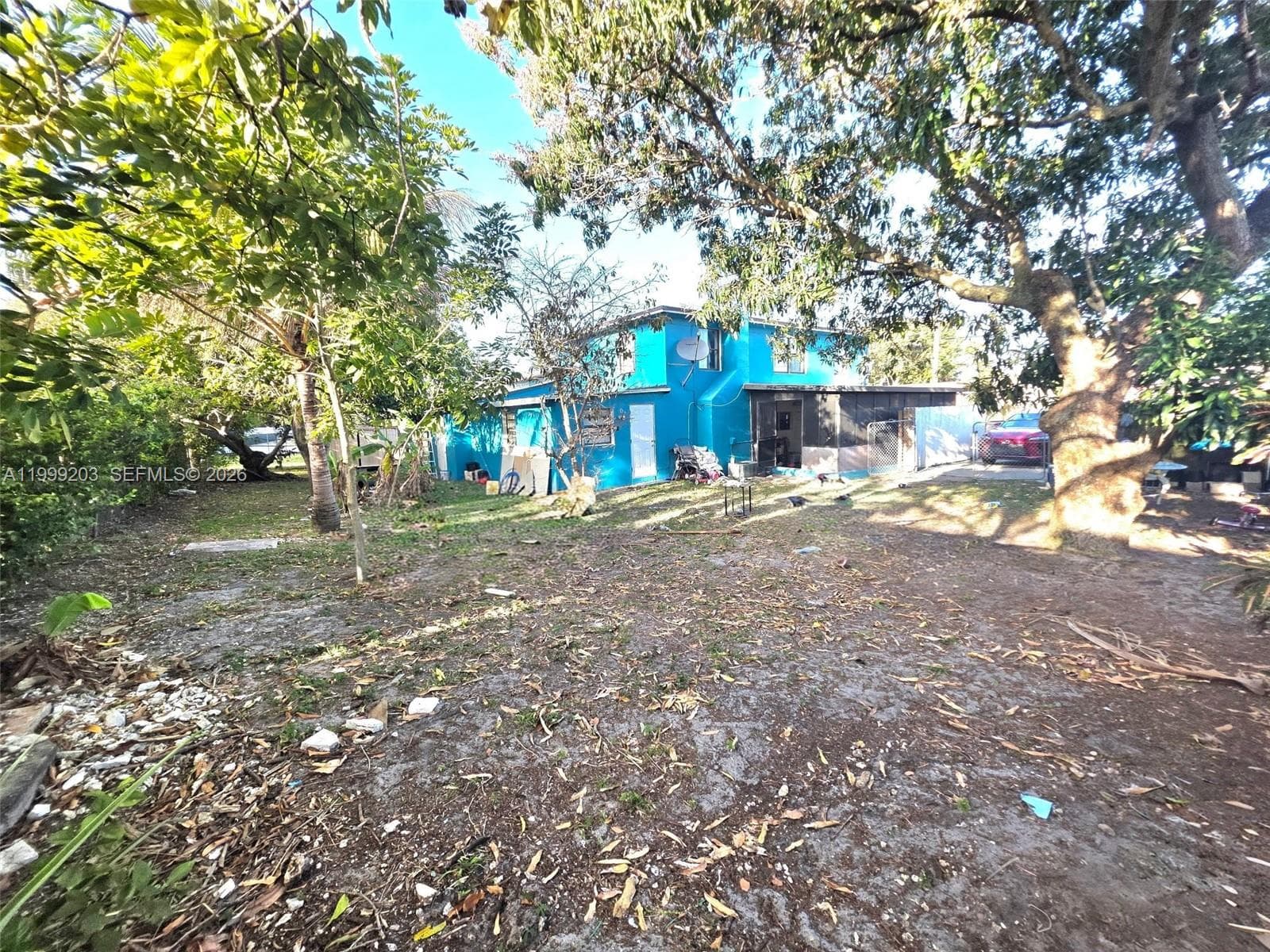 720 SW 7th Ter, Hallandale Beach FL 33009 photo 2
