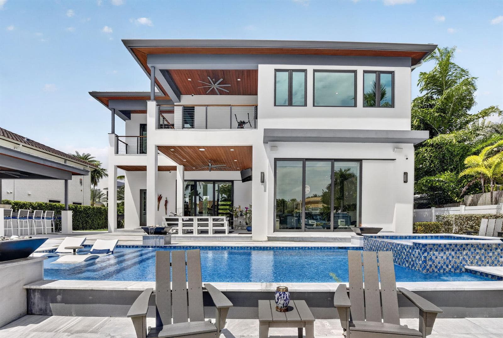 334 Isle Of Capri Drive, Fort Lauderdale FL 33301 photo 2