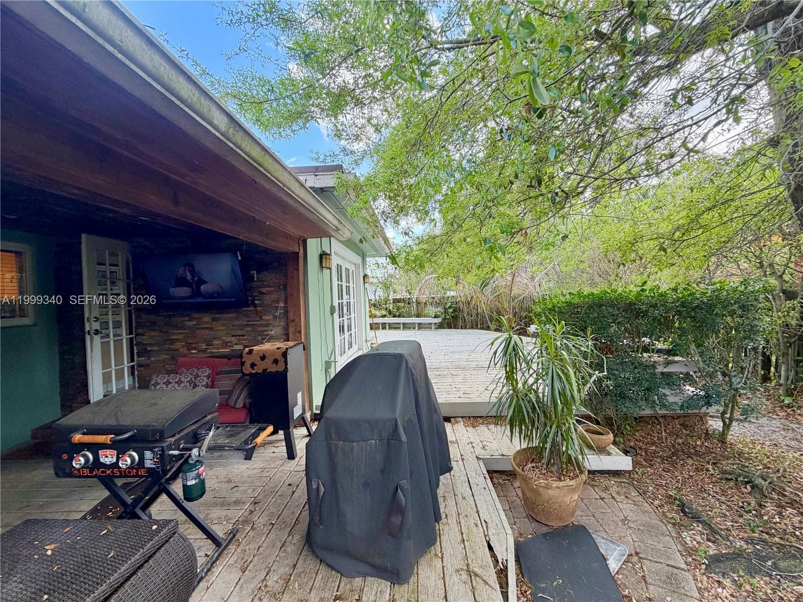 1581 SW 27th Ter, Fort Lauderdale FL 33312 photo 2
