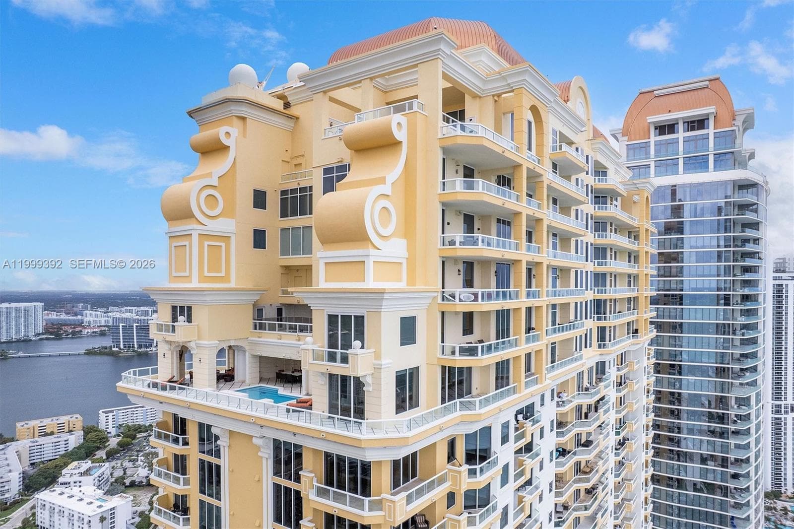 17875 Collins Ave, Sunny Isles Beach FL 33160