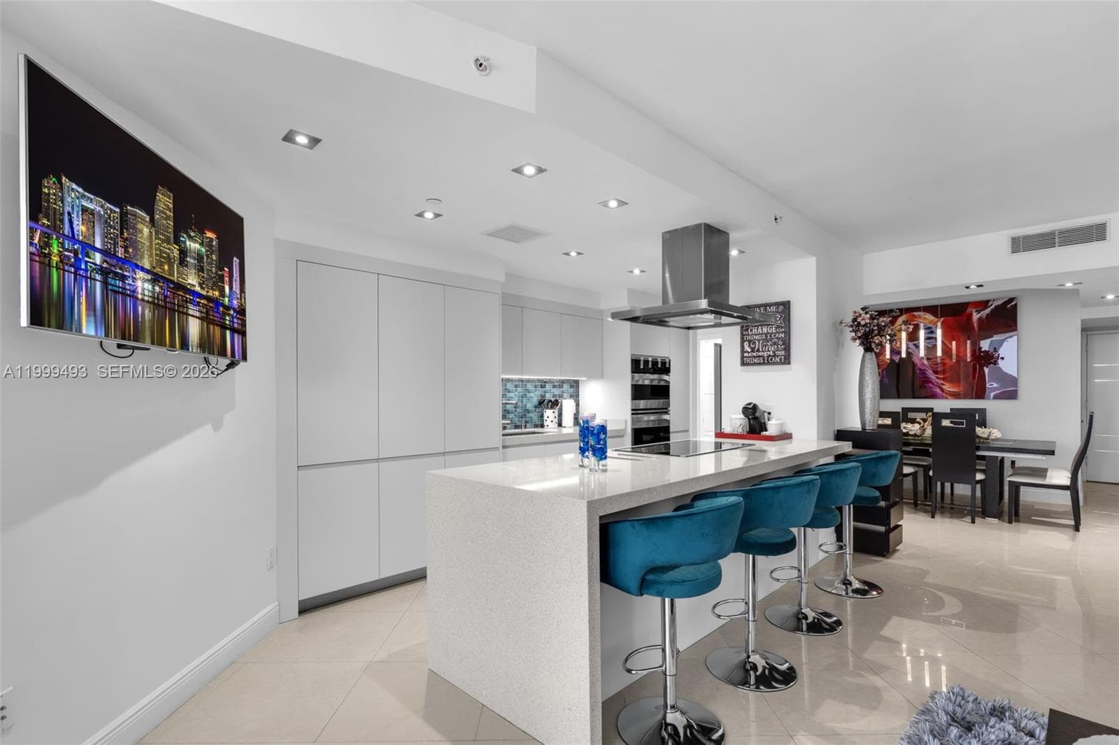 4775 Collins Ave # 3608, Miami Beach FL 33140 photo 4