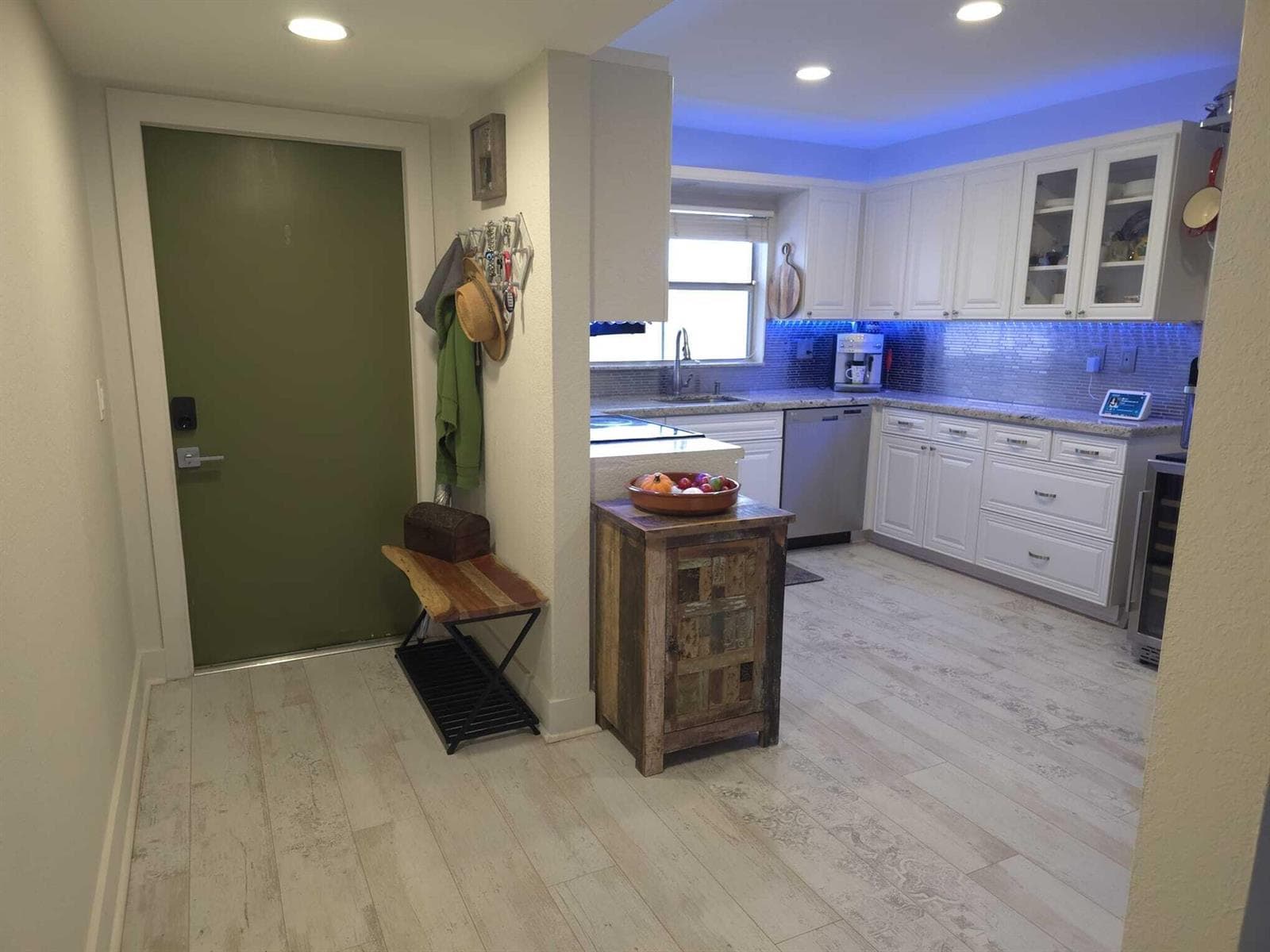 9501 Sunrise Lakes Boulevard # 305, Sunrise FL 33322 photo 3