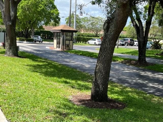 1921 SW 15th Street Unit 29, Deerfield Beach FL 33442 photo 2