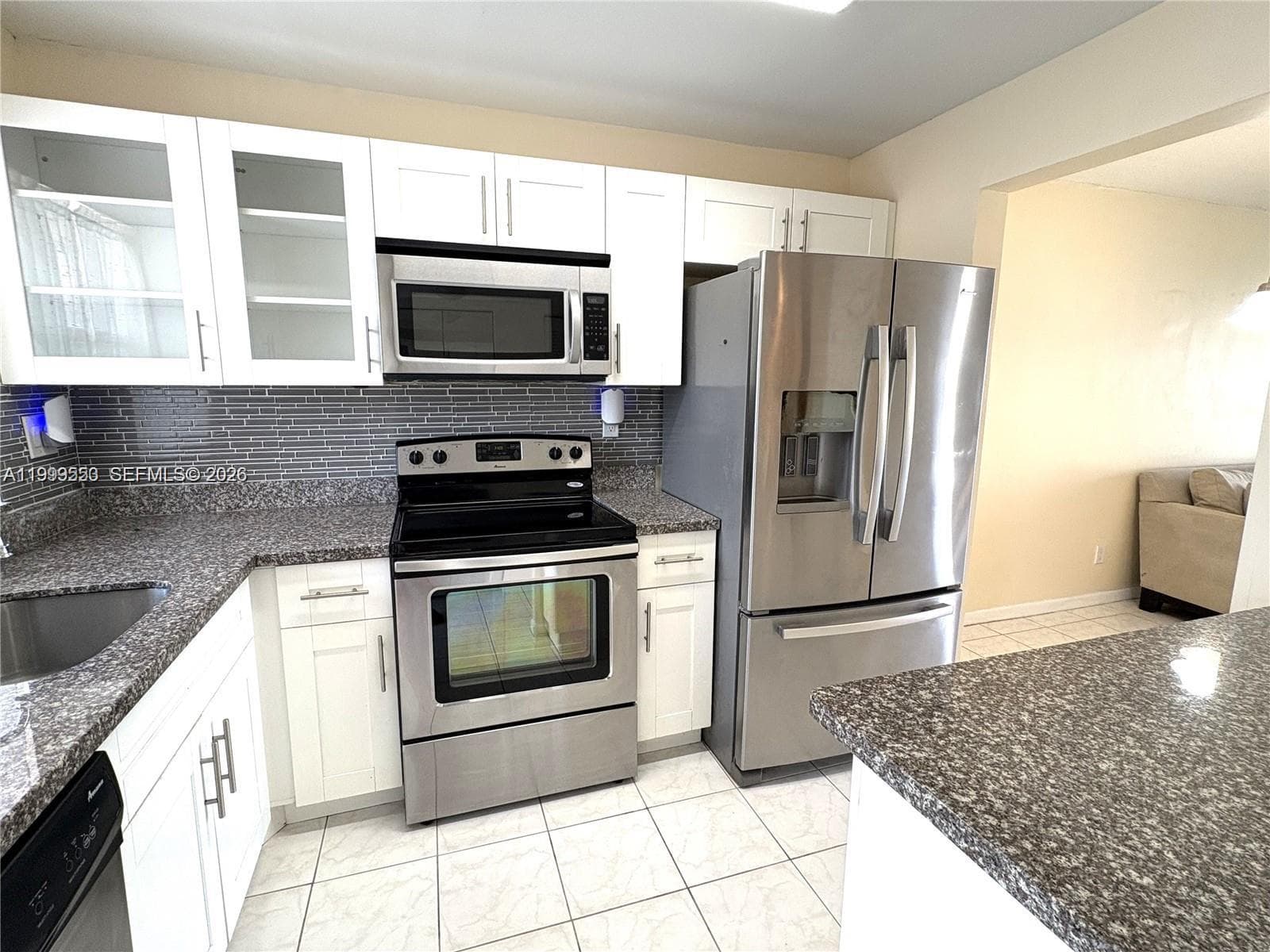 8901 Sunrise Lakes Blvd # 204, Sunrise FL 33322 photo 4