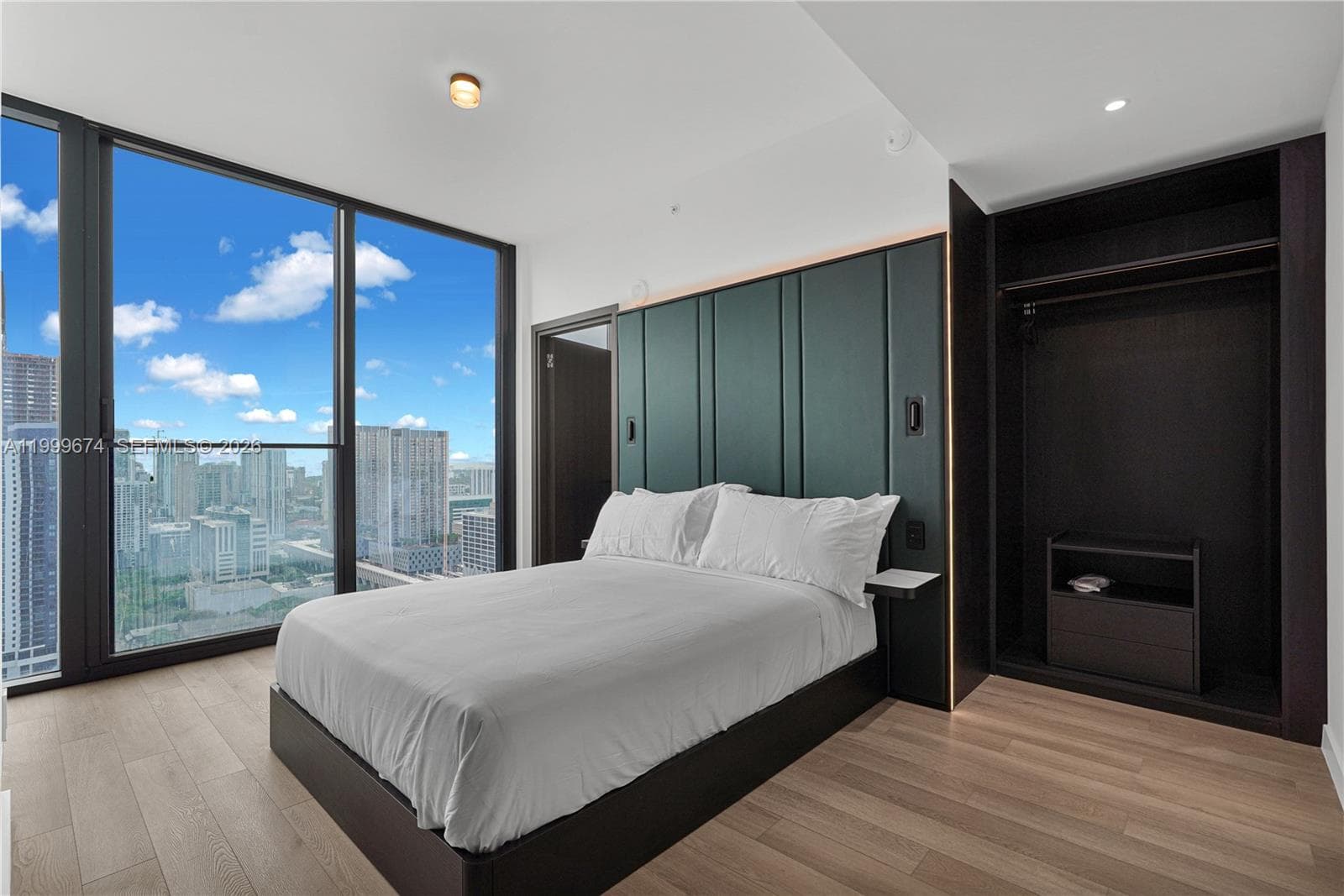 20 NE 11th St # 3110, Miami FL 33132