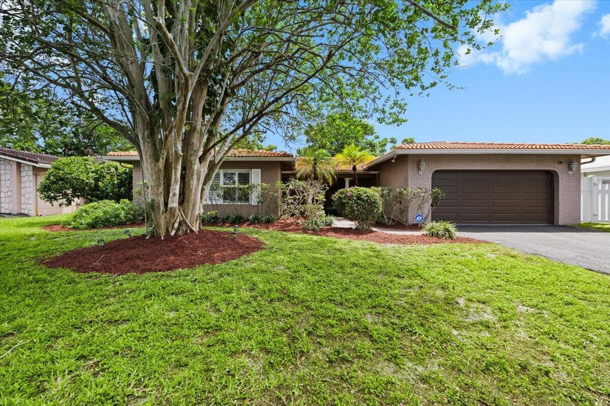 11744 NW 26th Court, Coral Springs FL 33065 photo 2