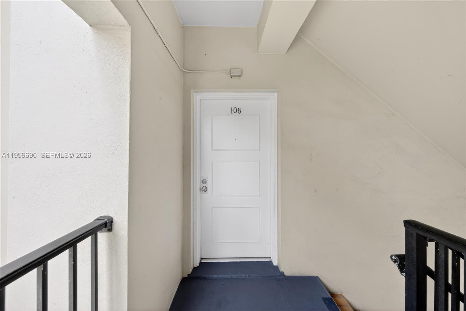 6815 Edgewater Dr # 108, Coral Gables FL 33133 photo 4