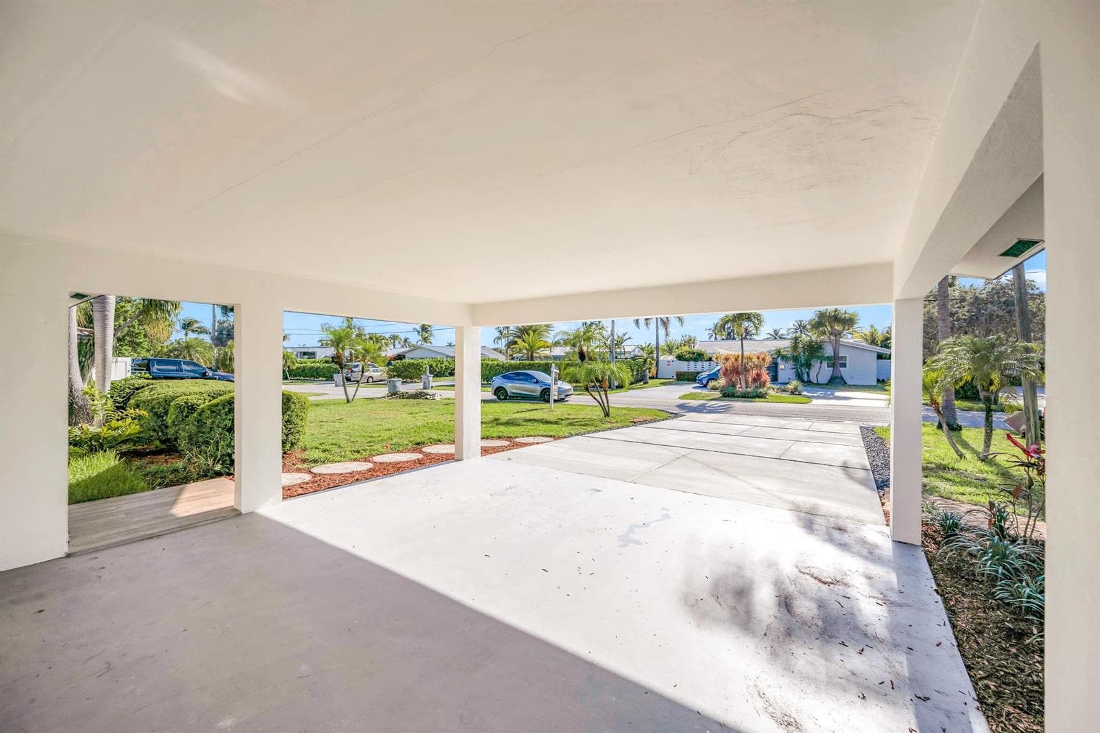 1120 SE 9th Avenue, Pompano Beach FL 33060 photo 4