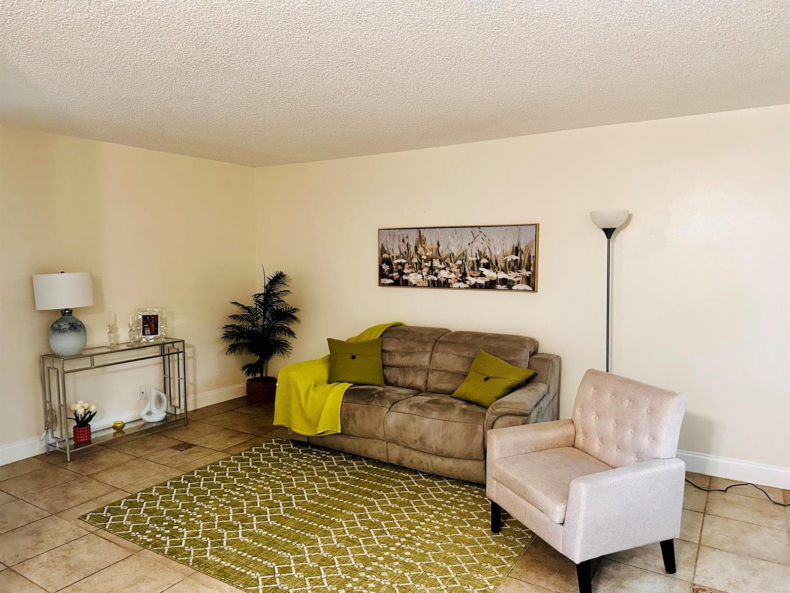 13500 SW 1st Street # 111u, Pembroke Pines FL 33027 photo 2