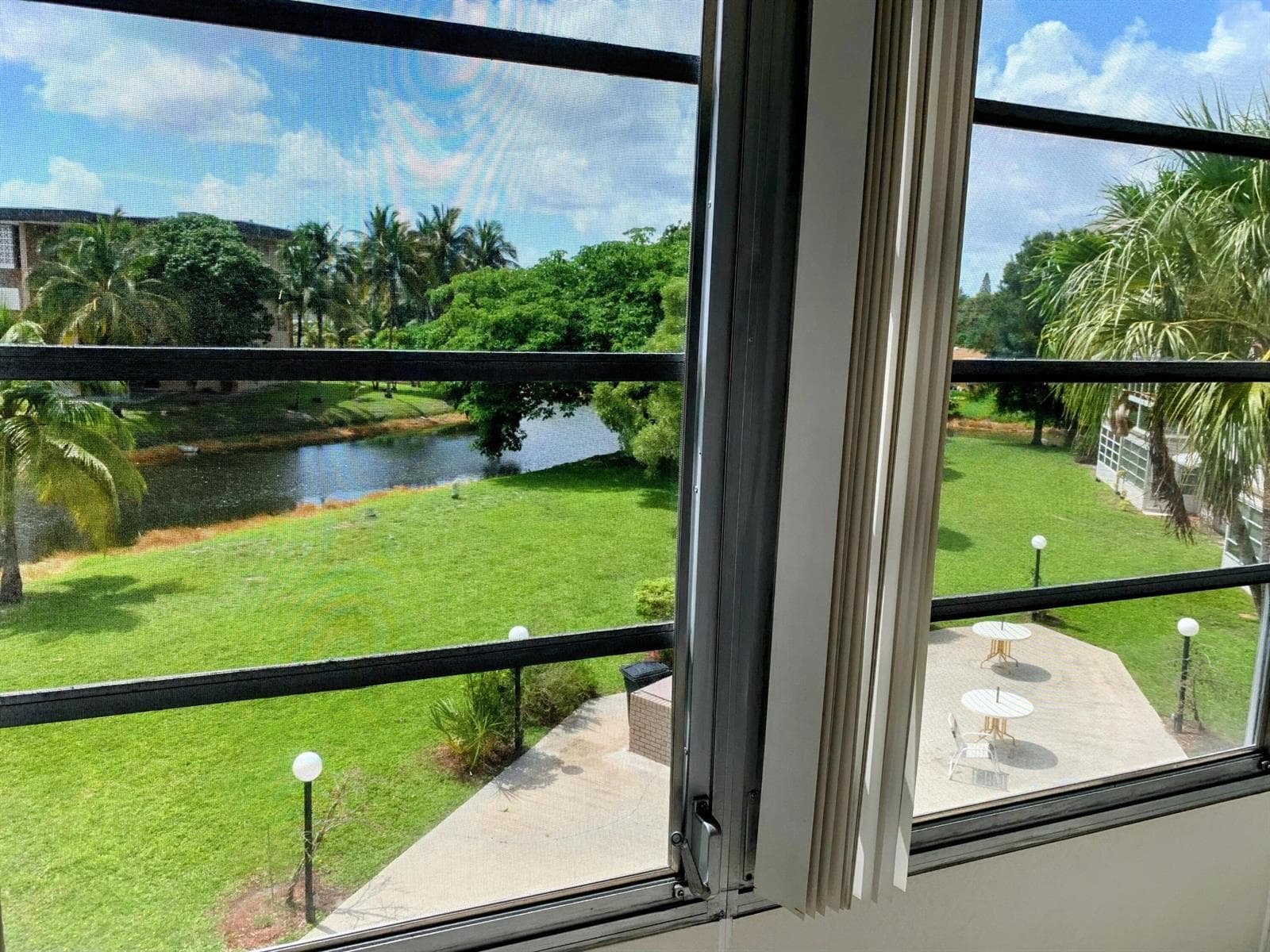 2800 NW 47th Terrace # 304, Lauderdale Lakes FL 33313 photo 3