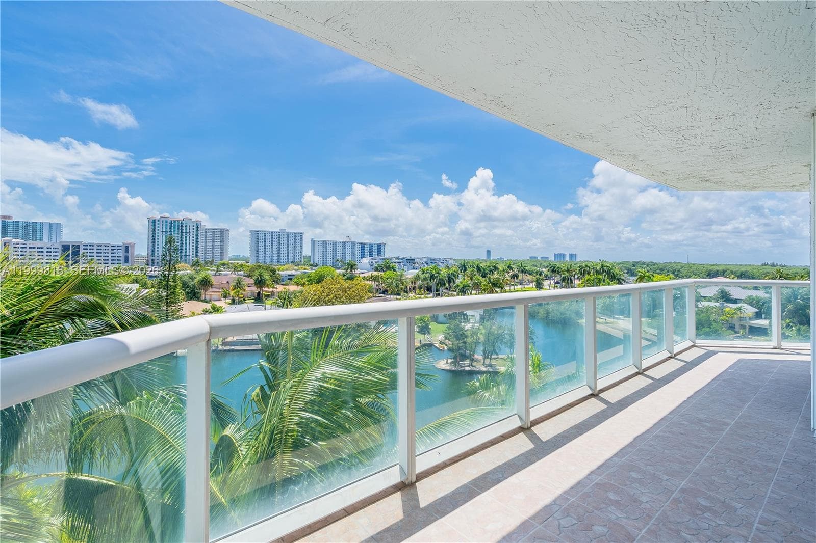 16500 Collins Ave # 554, Sunny Isles Beach FL 33160 photo 2