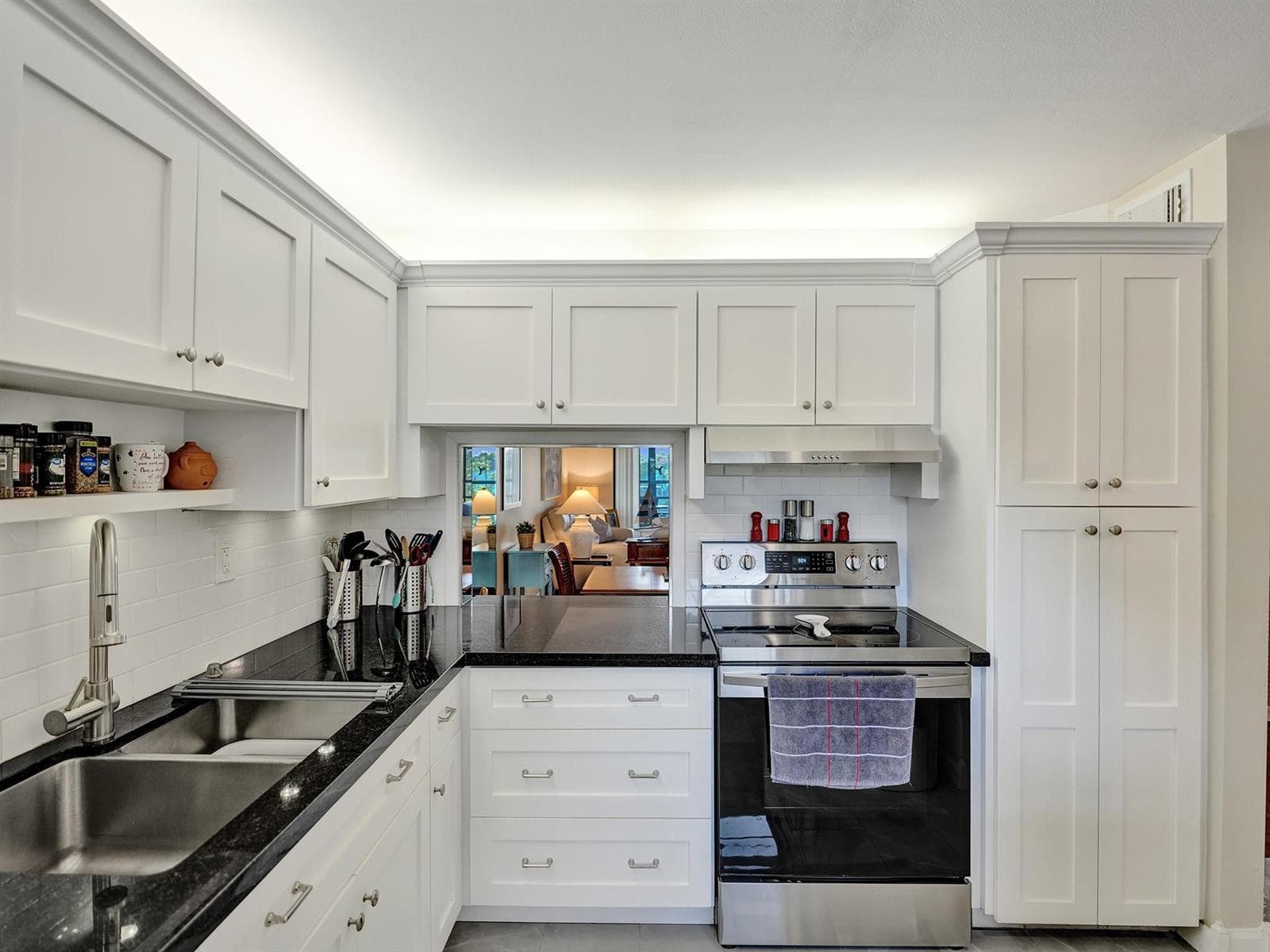 6080 N Sabal Palm Boulevard Unit 305, Tamarac FL 33319 photo 5