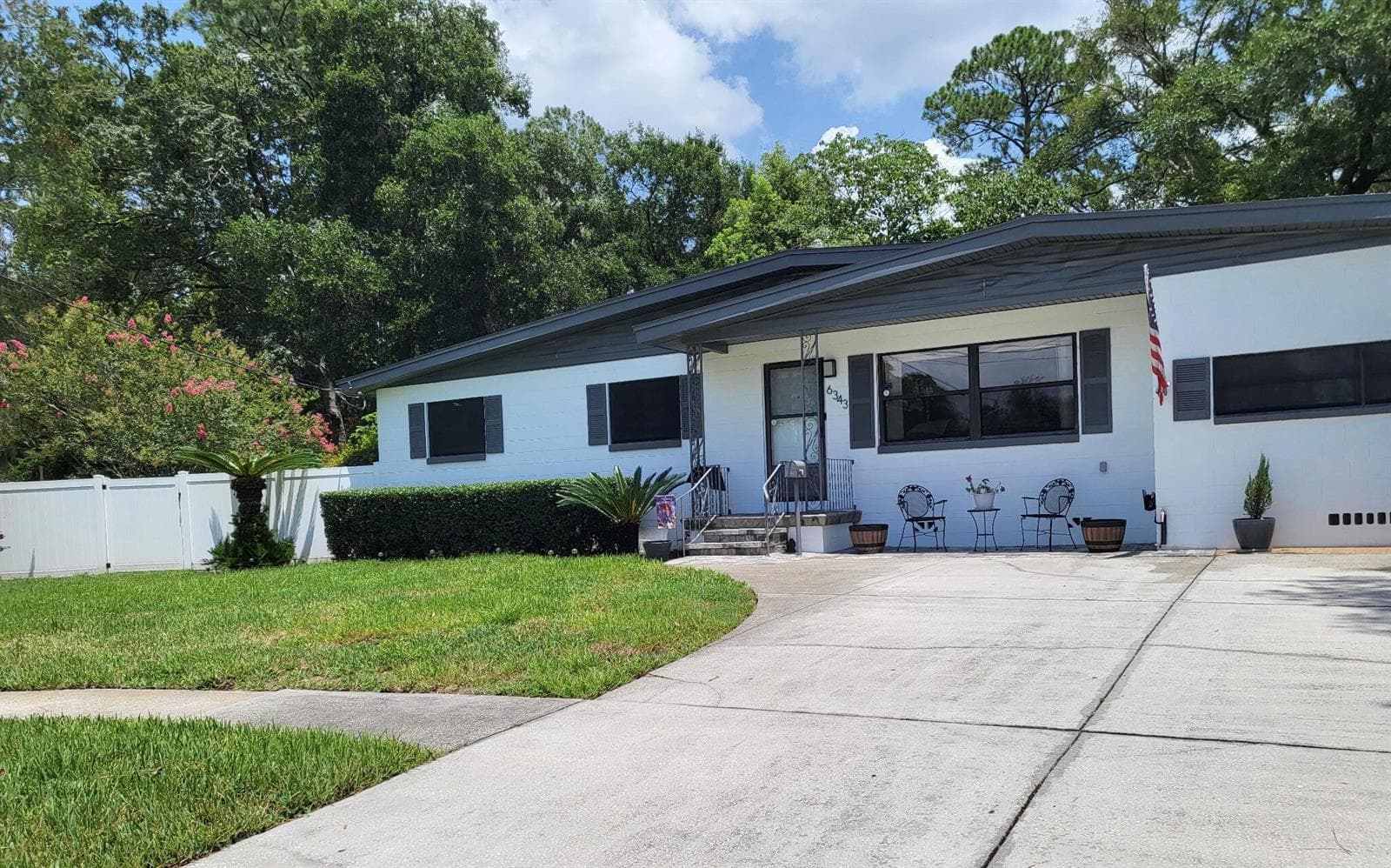 6343 Stetler Drive, Jacksonville FL 32216 photo 2