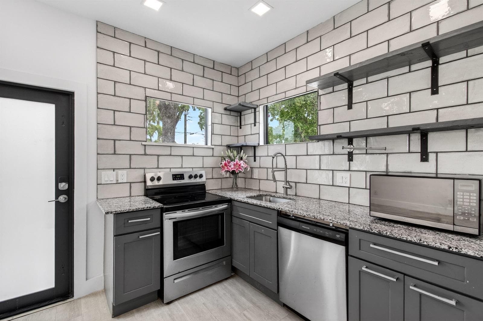 517 NW 1st Street, Delray Beach FL 33444 photo 5