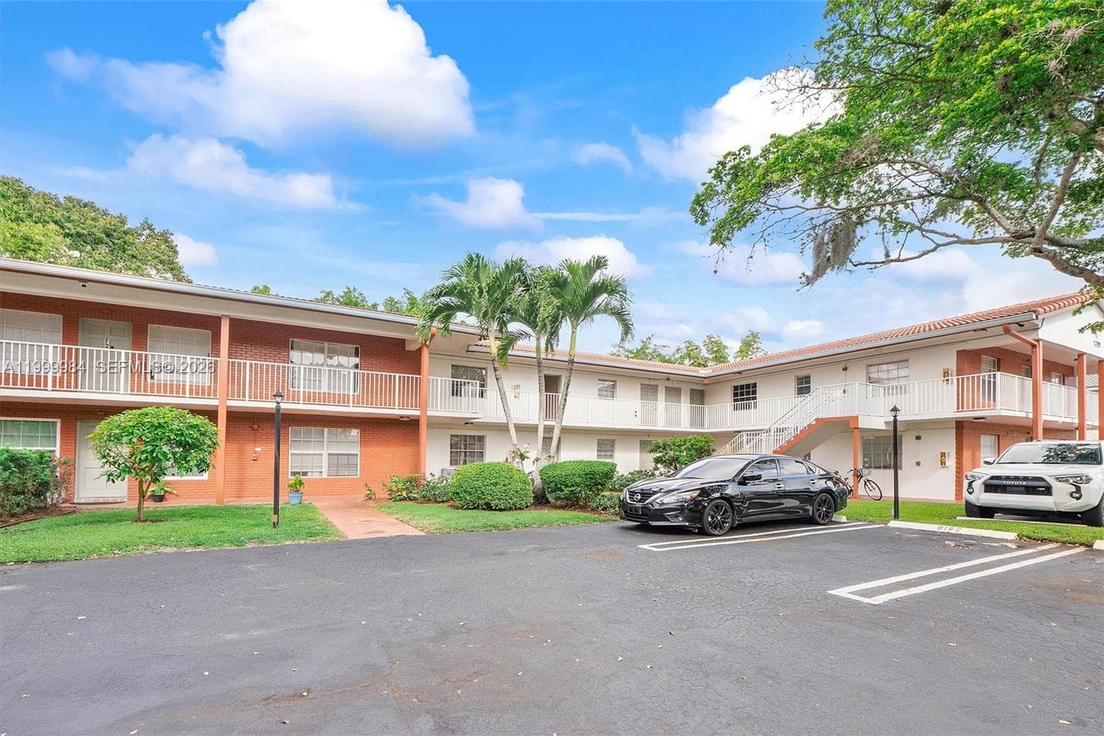 3100 Coral Springs Dr # 1H, Coral Springs FL 33065 photo 2