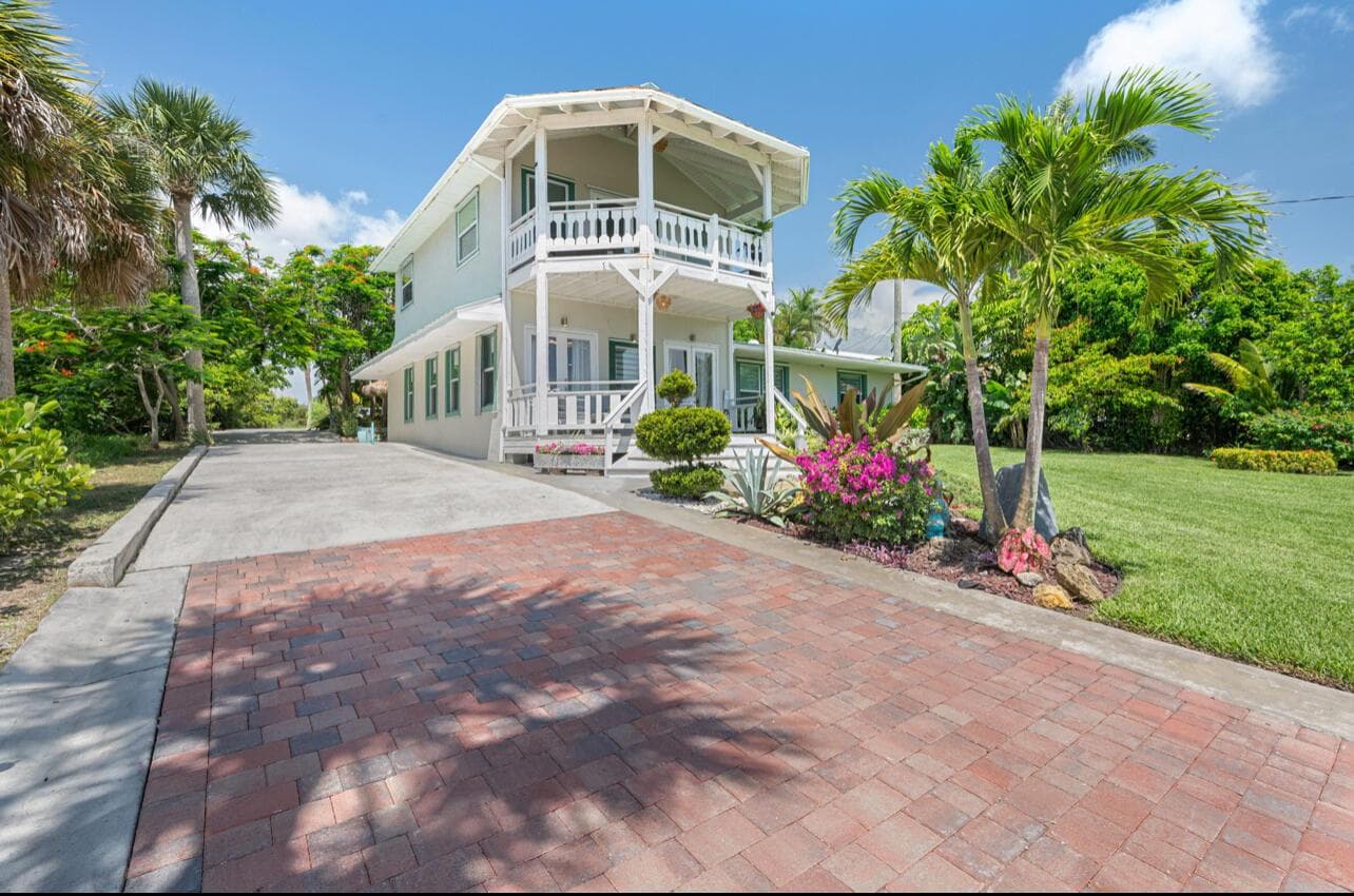 12417 S Indian River Drive, Jensen Beach FL 34957 photo 2