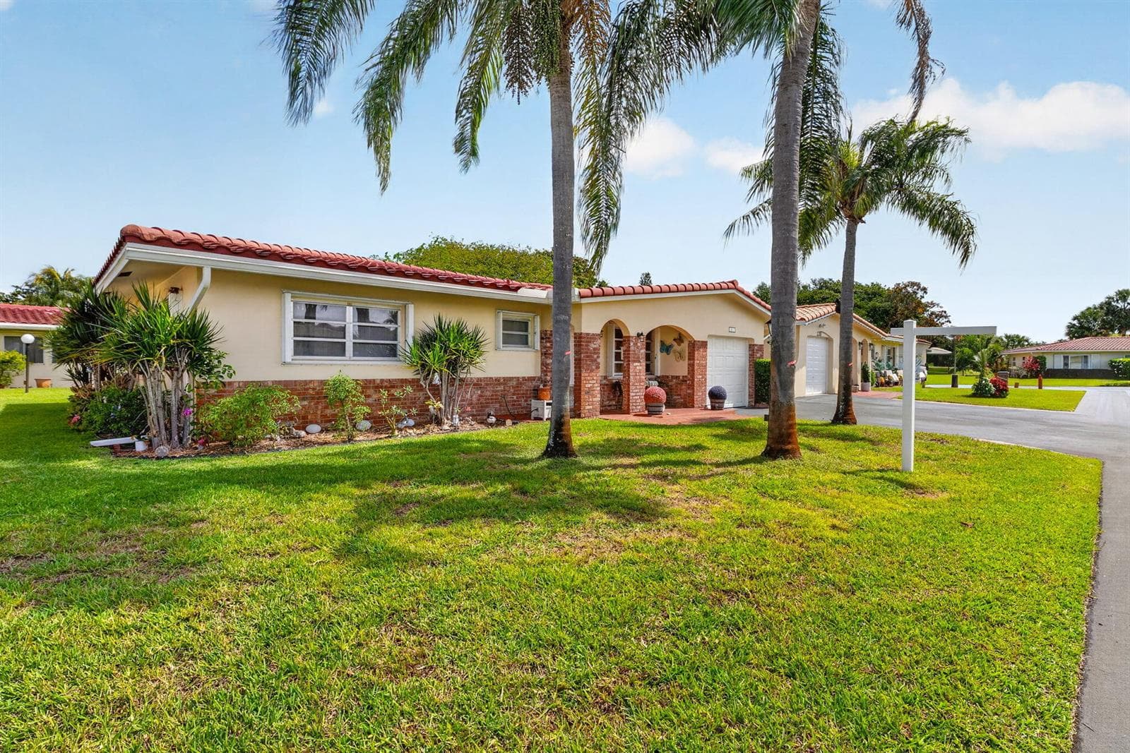 1211 NW 44th Street, Deerfield Beach FL 33064 photo 2