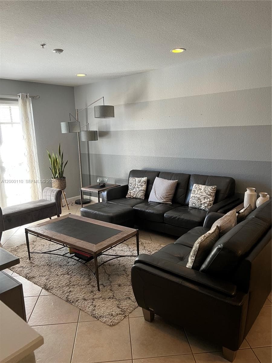 808 SW 147th Ave # 3608, Pembroke Pines FL 33027